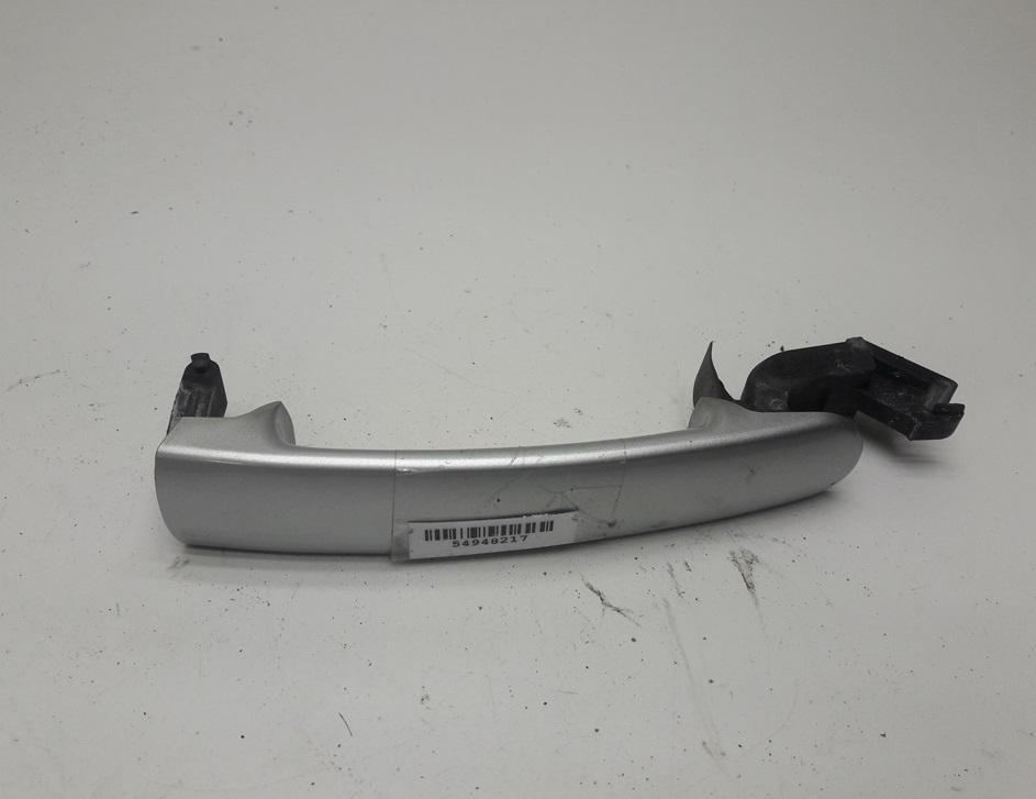 ручка наружная задняя левая Volkswagen Passat B5+ (GP) 2004, 2.0 л., бензин, МКПП, серый, универсал