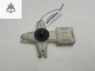 кронштейн (крепление) Volkswagen Passat B5 [рестайлинг] 2004, 2.0 л., бензин, МКПП, серый, универсал, 3B0839833