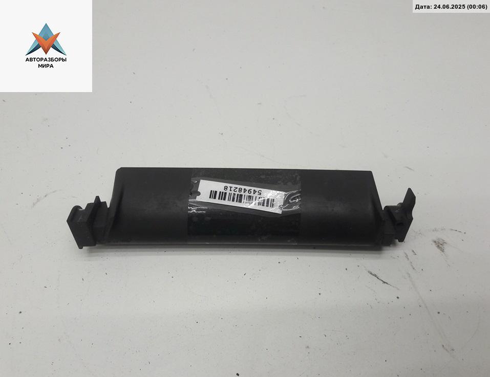 накладка двери (крышки) багажника Volkswagen Golf 5 поколение 2006, 2.0 л., дизель, АКПП, красный, хетчбэк 5 дв., 1K1867717 - фото №1