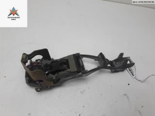 Корпус (держатель) ручки двери передней правой Volkswagen Passat B5 [рестайлинг] 2004, 2.0 л., дизель, МКПП, серый, универсал, 3B0837886