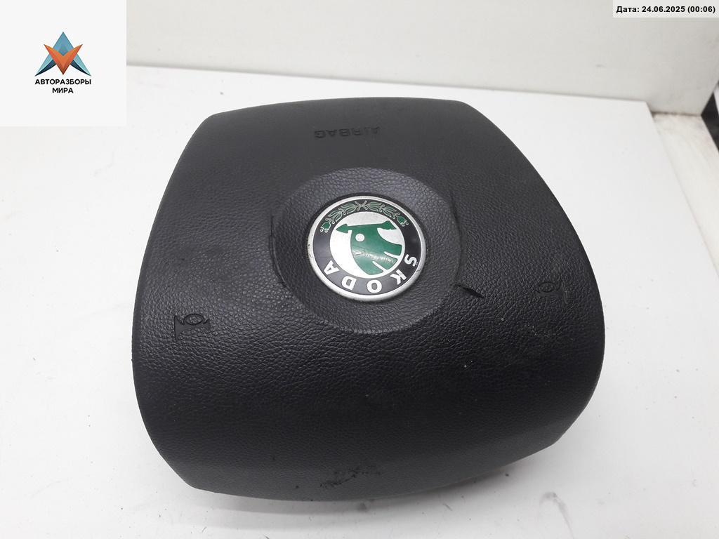 подушка безопасности водителя Skoda Octavia mk2 (A5 1Z) 2008, 1.9 л., дизель, МКПП, чёрный, хетчбэк 5 дв., 1Z0880201 - фото №1