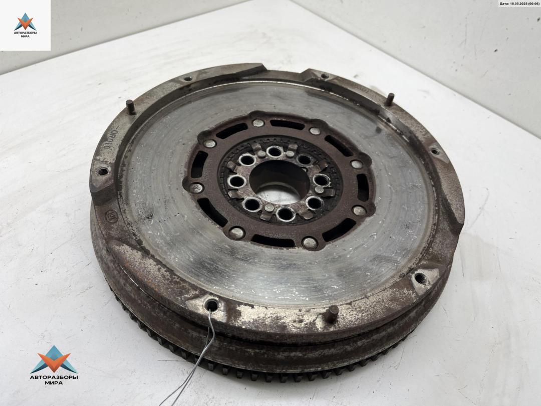 маховик Toyota COROLLA VERSO 2005, 2.2 л., дизель, МКПП, серый, минивэн, 13450-0R010 - фото №1