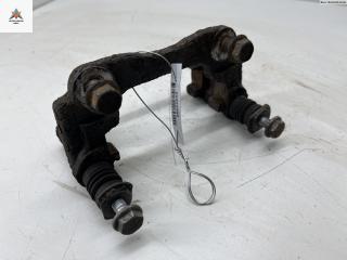 скоба суппорта Toyota COROLLA VERSO 2005, 2.2 л., дизель, МКПП, серый, минивэн