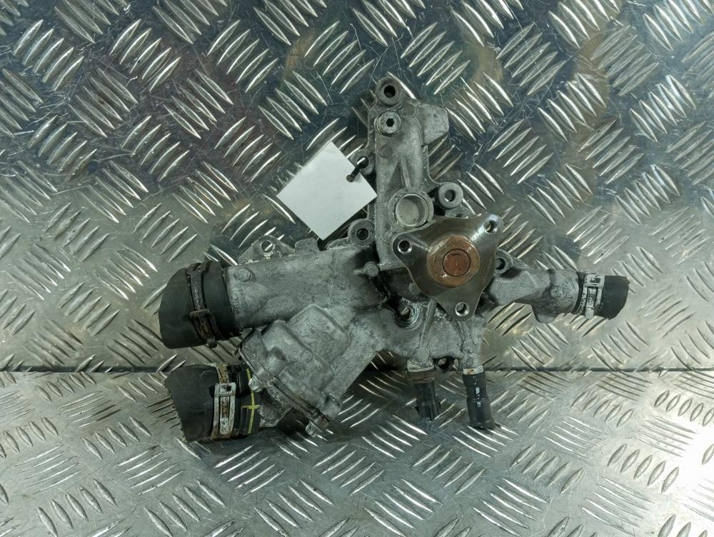 помпа Opel Corsa D 2008, цвет - фото №1