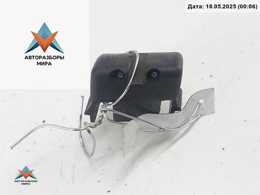 форсунка омывателя лобового стекла BMW 3 серия E46 1999, 1.9 л., бензин, МКПП, серый, седан, 8374367 - фото №1