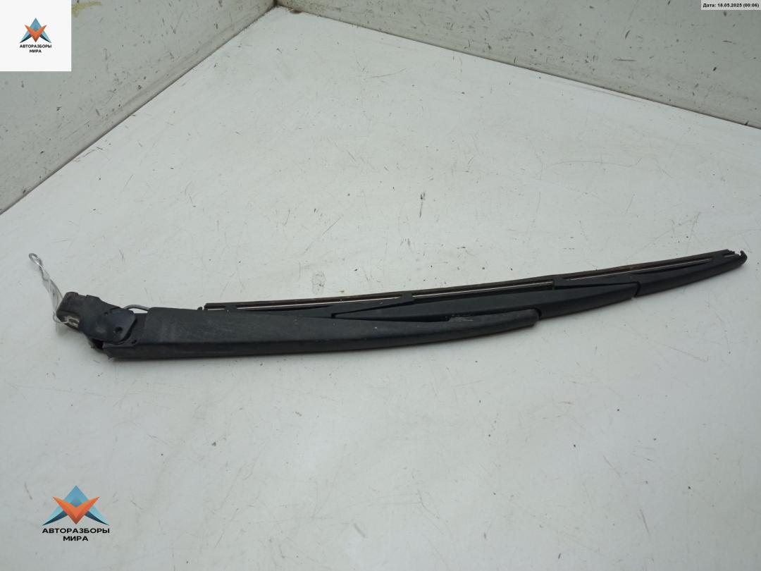 Щеткодержатель (поводок стеклоочистителя) задний Subaru Forester 3 поколение (SH) 2010, 2.0 л., дизель, МКПП, чёрный, внедорожник 5 дв. - фото №1