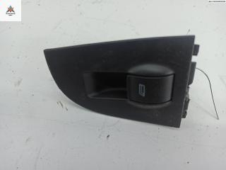 кнопка стеклоподъемника переднего правого Audi A6 Allroad Quattro C5 2001, 2.5 л., дизель, АКПП, серый, универсал, 4B0959655