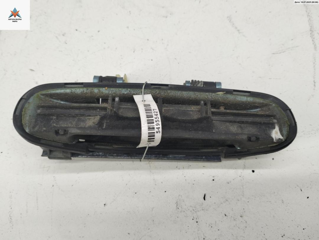 ручка наружная передняя правая Audi A6 4B/C5 1998, 2.4 л., бензин, МКПП, синий, универсал, 4B2837886A - фото №1