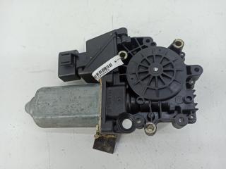 моторчик стеклоподъемника передний правый Audi A6 4B/C5 1998, 2.4 л., бензин, МКПП, синий, универсал, 4B0813802