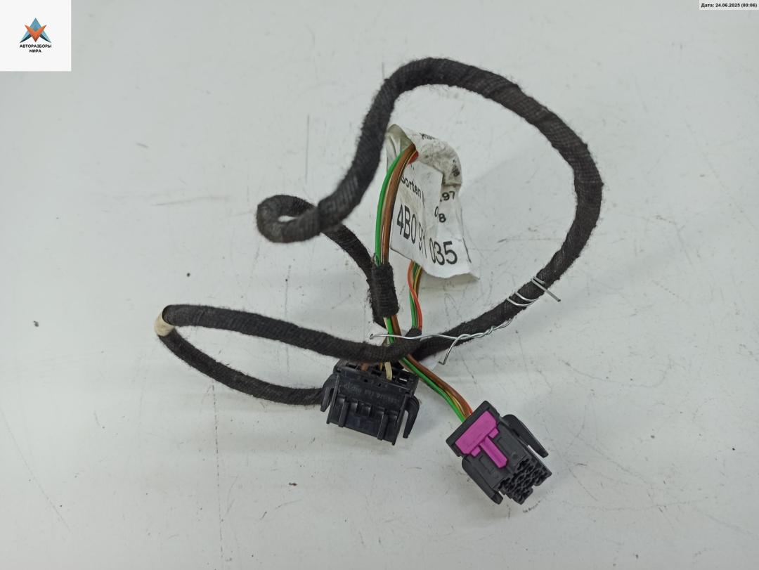 дверная проводка Audi A6 4B/C5 1998, 2.4 л., бензин, МКПП, синий, универсал, 4B0971035B - фото №1