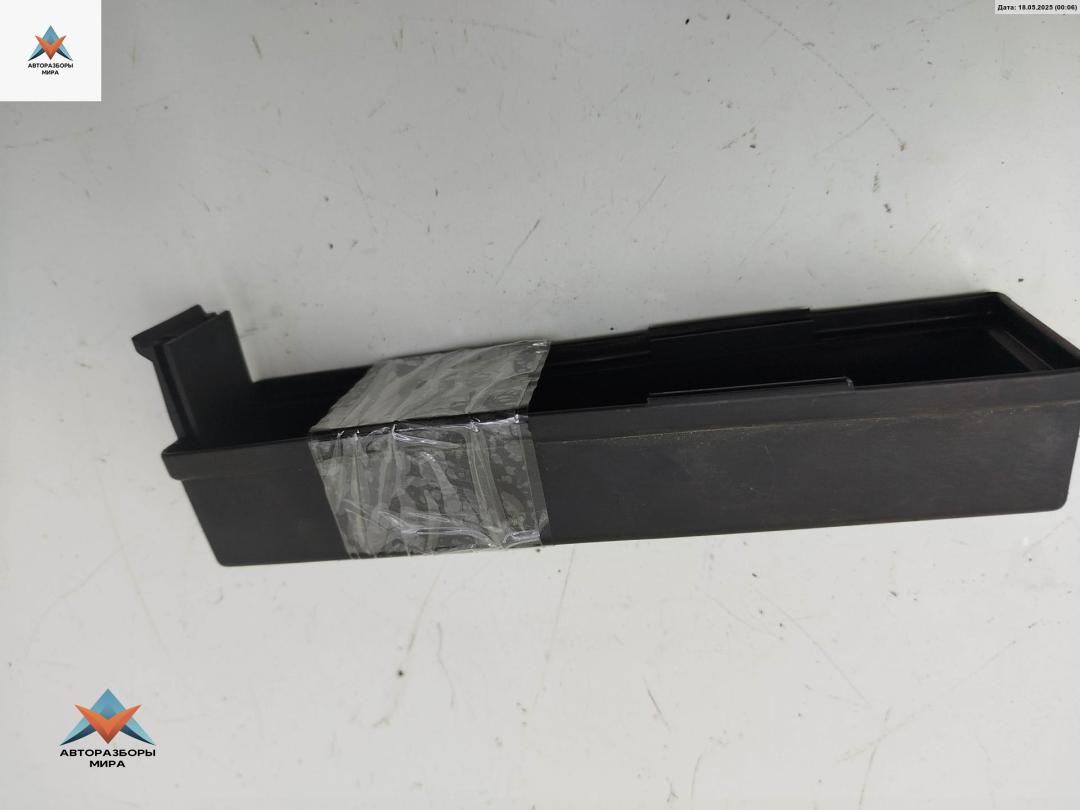 прочая запчасть Opel Vectra B 1998, 1.6 л., бензин, МКПП, красный, седан, 90504298 - фото №1