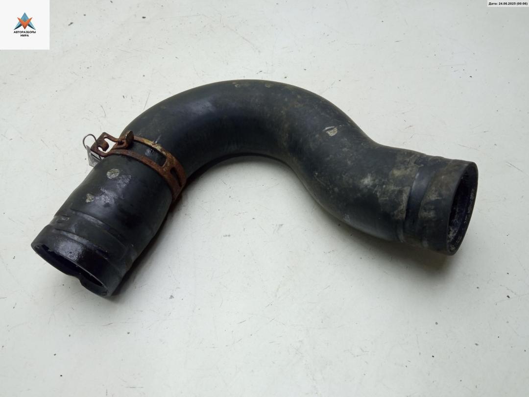 патрубок радиатора Subaru Forester 3 поколение (SH) 2010, 2.0 л., дизель - фото №1