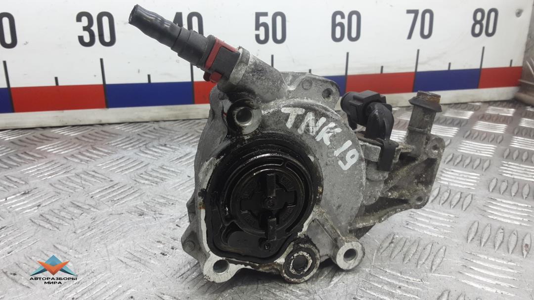 насос вакуумный Land Rover Range Rover Evoque L538 2014, 2.2 л., дизель, АКПП, внедорожник 5 дв. - фото №1