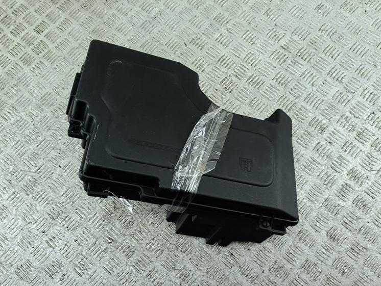 короб предохранителей Citroen C5 1 поколение 2003, 1.8 л., бензин, МКПП, серый, хетчбэк 5 дв., 9632753180 - фото №1