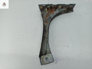 кронштейн переднего бампера Audi A6 4B/C5 1998, 2.4 л., бензин, МКПП, синий, универсал, 4B0821136A