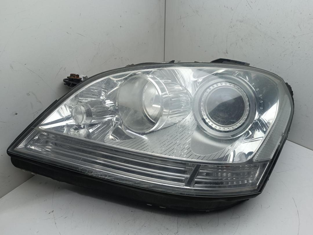 фара левая Mercedes-Benz M-Class ML W164 2006, 4.0 л., дизель, АКПП, чёрный, внедорожник 5 дв.