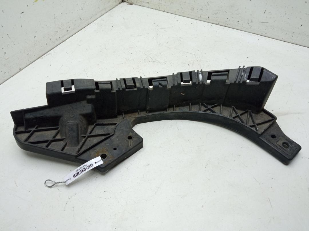 кронштейн переднего бампера Subaru Forester 2010, 2.0 л., дизель, МКПП, чёрный, внедорожник 5 дв.