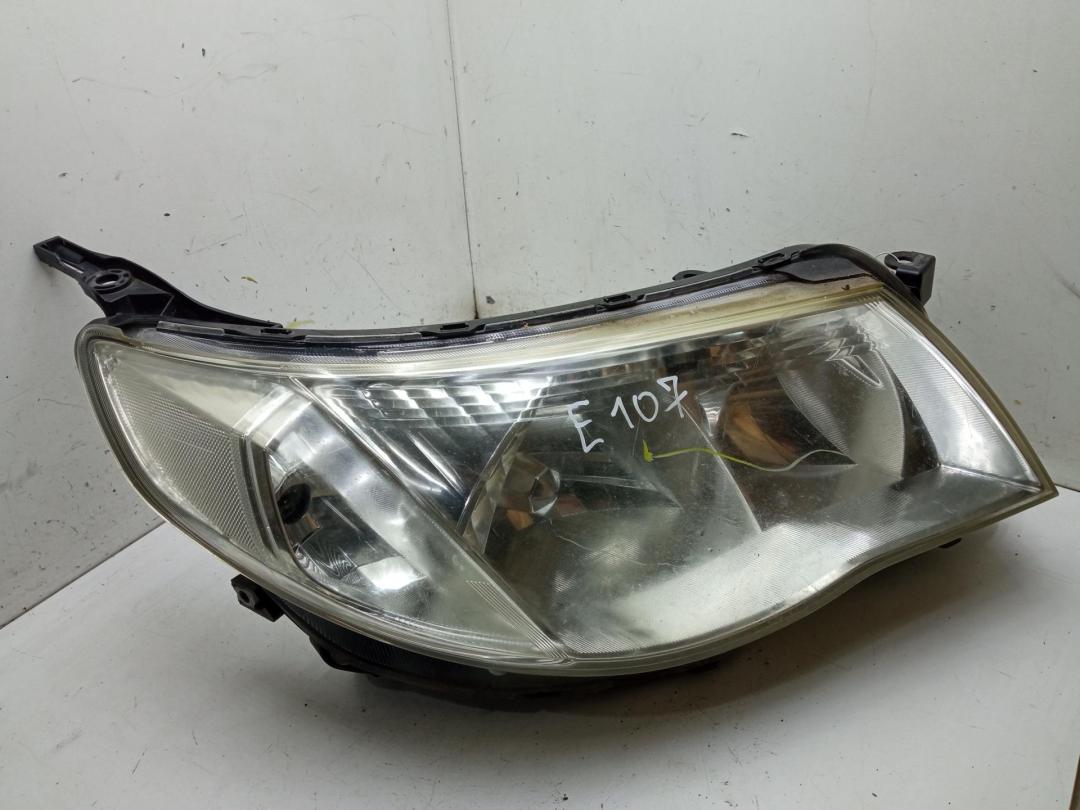 фара правая Subaru Forester 2010, 2.0 л., дизель, МКПП, чёрный, внедорожник 5 дв.