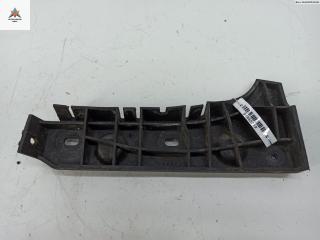 кронштейн переднего бампера Audi A6 4B/C5 1998, 2.4 л., бензин, МКПП, синий, универсал, 4B0807284B