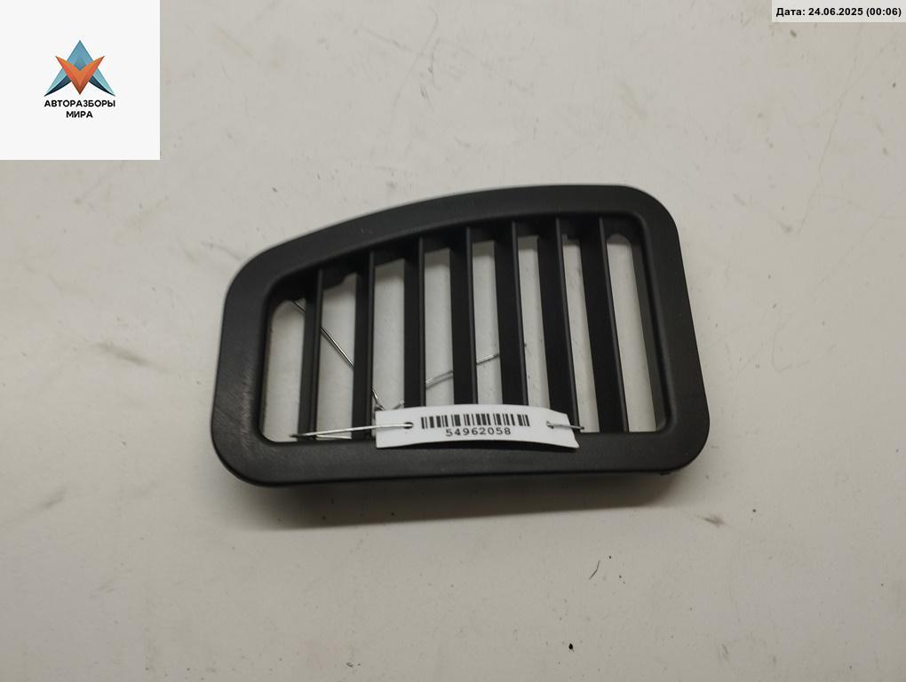 дефлектор обдува салона Audi A8 D2/4D 1998, 4.2 л., бензин, АКПП, синий, седан, 4D0819913 - фото №1