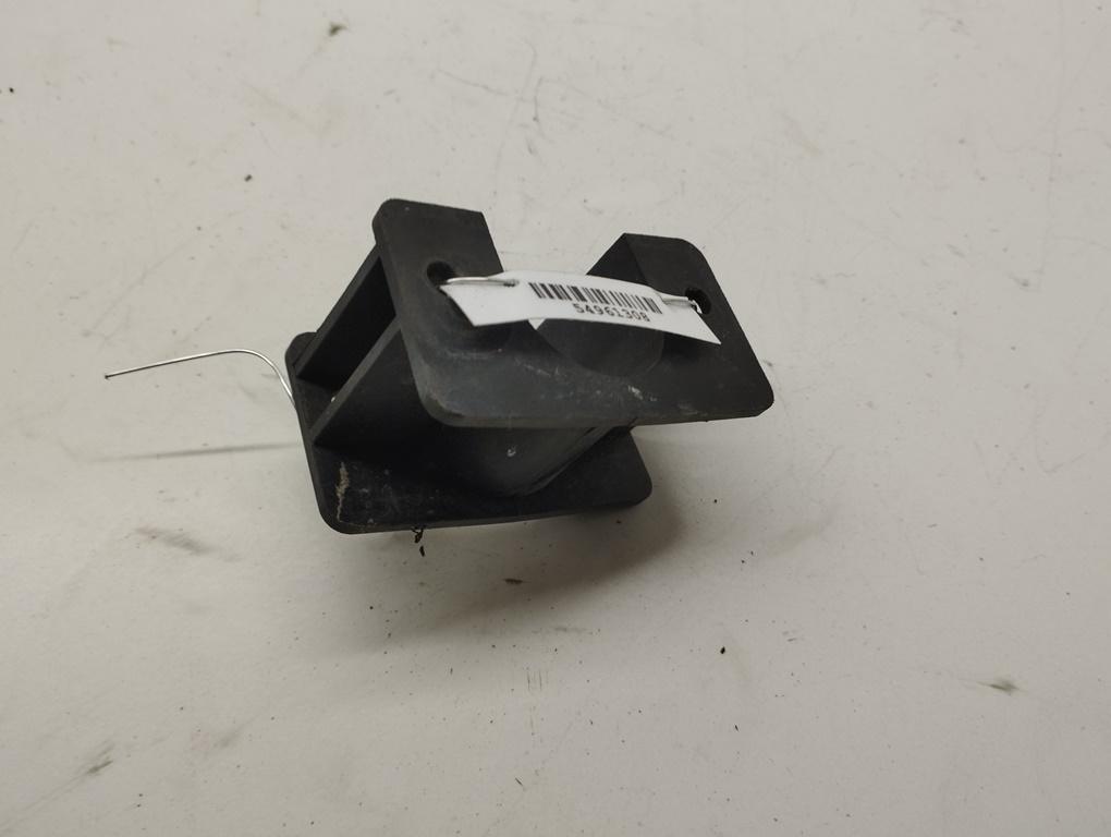 кронштейн (крепление) Audi A6 C5 1999, 2.4 л., бензин, АКПП, серый, седан, 4B0807722