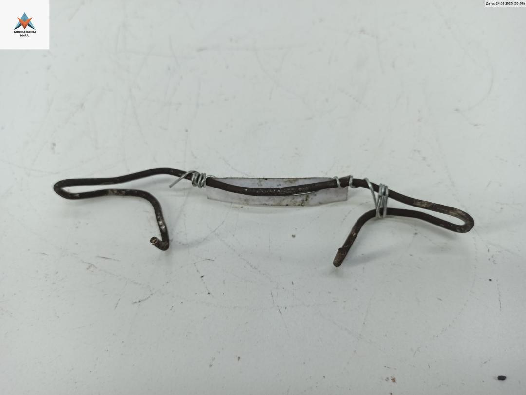 скоба суппорта Audi A6 4B/C5 1997, 1.8 л., Ti, бензин, МКПП, серый, седан - фото №1