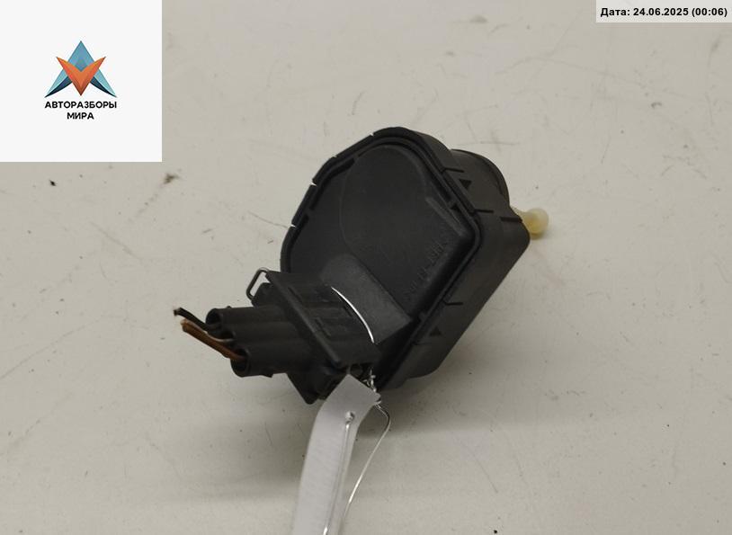 корректор фар Audi A8 D2/4D 1998, 4.2 л., бензин, АКПП, синий, седан, 4D0941295 - фото №1