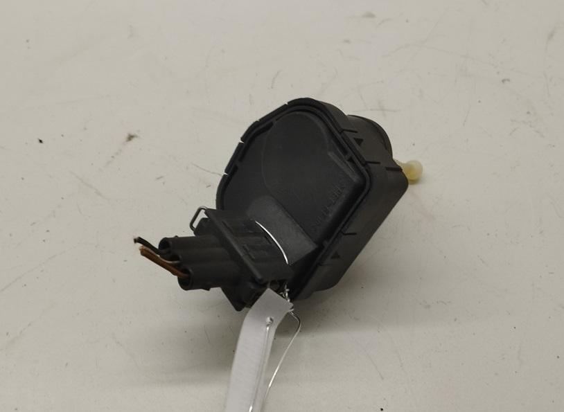 корректор фар Audi A8 D2 1998, 4.2 л., бензин, АКПП, синий, седан, 4D0941295