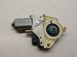 моторчик стеклоподъемника передний правый Audi A6 4F/C6 2004, 3.2 л., бензин, АКПП, чёрный, седан, 4F0959802B