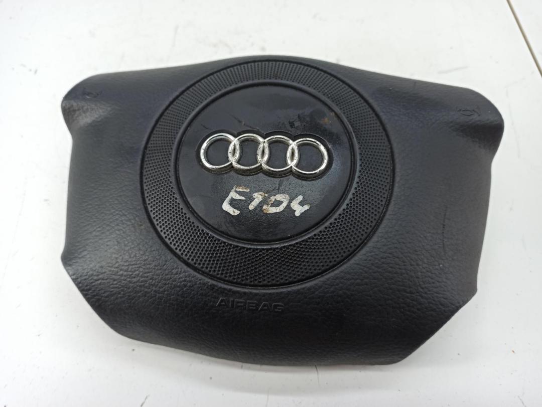 подушка безопасности водителя Audi A6 C5 1997, 1.8 л., Ti, бензин, МКПП, серый, седан, 4B0898201