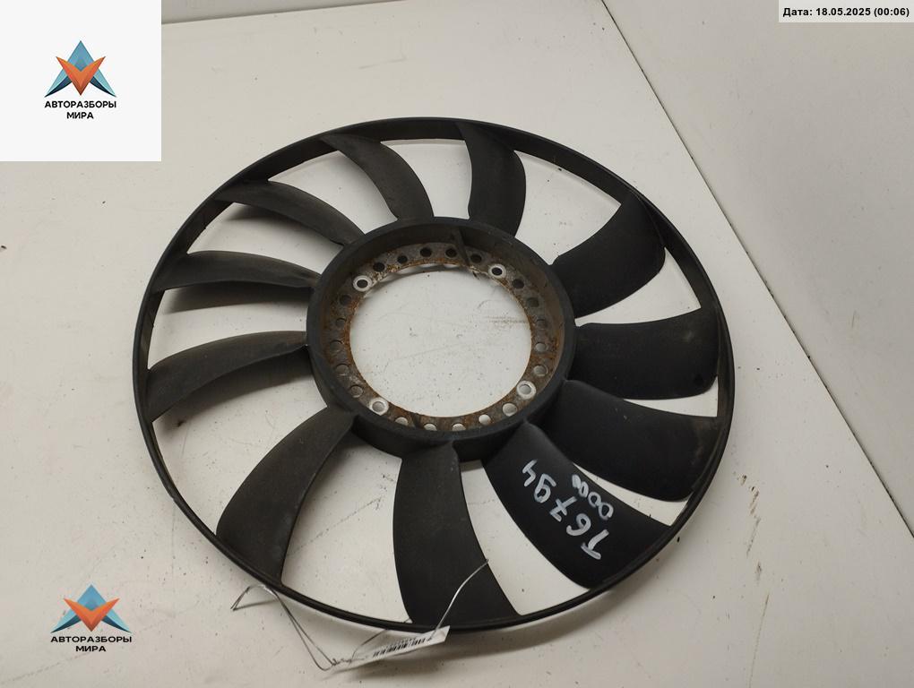 крыльчатка вентилятора (лопасти) Audi A4 B5 1995, 1.6 л., бензин, МКПП, красный, седан, 058121301 - фото №1