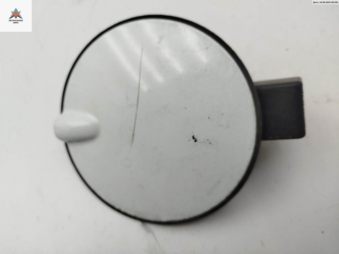 лючок топливного бака Opel Corsa D 2009, 1.2 л., бензин, МКПП, белый, хетчбэк 5 дв., 13183307 - фото №1