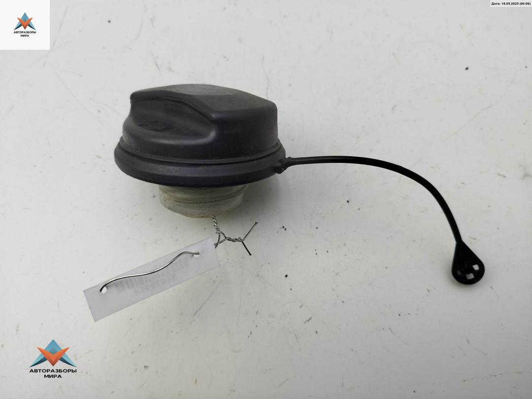 пробка топливного бака Opel Corsa D 2009, 1.2 л., бензин, МКПП, белый, хетчбэк 5 дв., 13228892 - фото №1