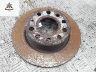 диск тормозной задний Volkswagen Golf 5 поколение 2005, 1.6 л., бензин, МКПП, синий, хетчбэк 5 дв.