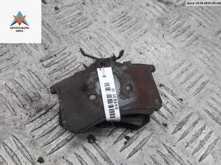 Колодки тормозные задние Volkswagen Golf 4 поколение 1999, 1.4 л., бензин, МКПП, красный, хетчбэк 5 дв.