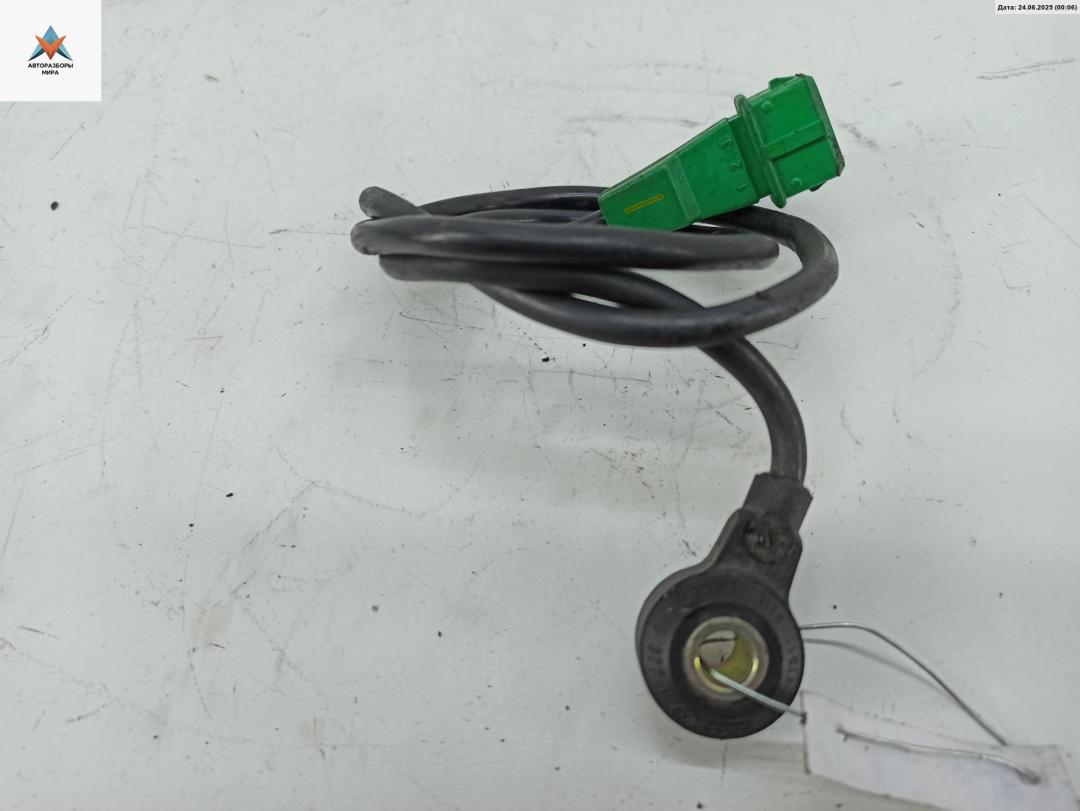 датчик детонации Audi A6 4B/C5 1997, 1.8 л., Ti, бензин, МКПП, серый, седан, 054905377H - фото №1