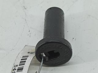 кронштейн (крепление) Audi A6 C5 1998, 2.4 л., бензин, МКПП, синий, универсал, 8D0121200
