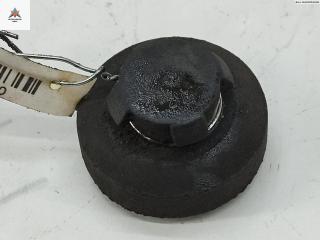 кронштейн радиатора Audi A6 4B/C5 1998, 2.4 л., бензин, МКПП, синий, универсал, 8D0121275