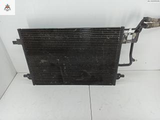 радиатор кондиционера Audi A4 B5 [рестайлинг] 1999, 1.6 л., бензин, МКПП, зелёный, седан, 8D0260401A