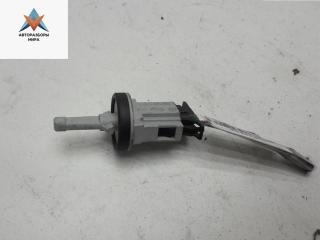 датчик температуры Volkswagen Golf 5 поколение 2006, 2.0 л., дизель, АКПП, красный, хетчбэк 5 дв., 1K0907543A