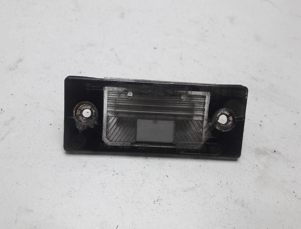 подсветка номера Volkswagen Passat B5+ (GP) 2001, 1.9 л., дизель, МКПП, чёрный, универсал, 1J5943021A