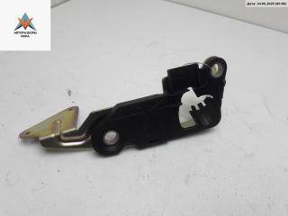 кронштейн (крепление) Volkswagen Passat B5 [рестайлинг] 2001, 1.9 л., дизель, МКПП, чёрный, универсал, 3B9827297A