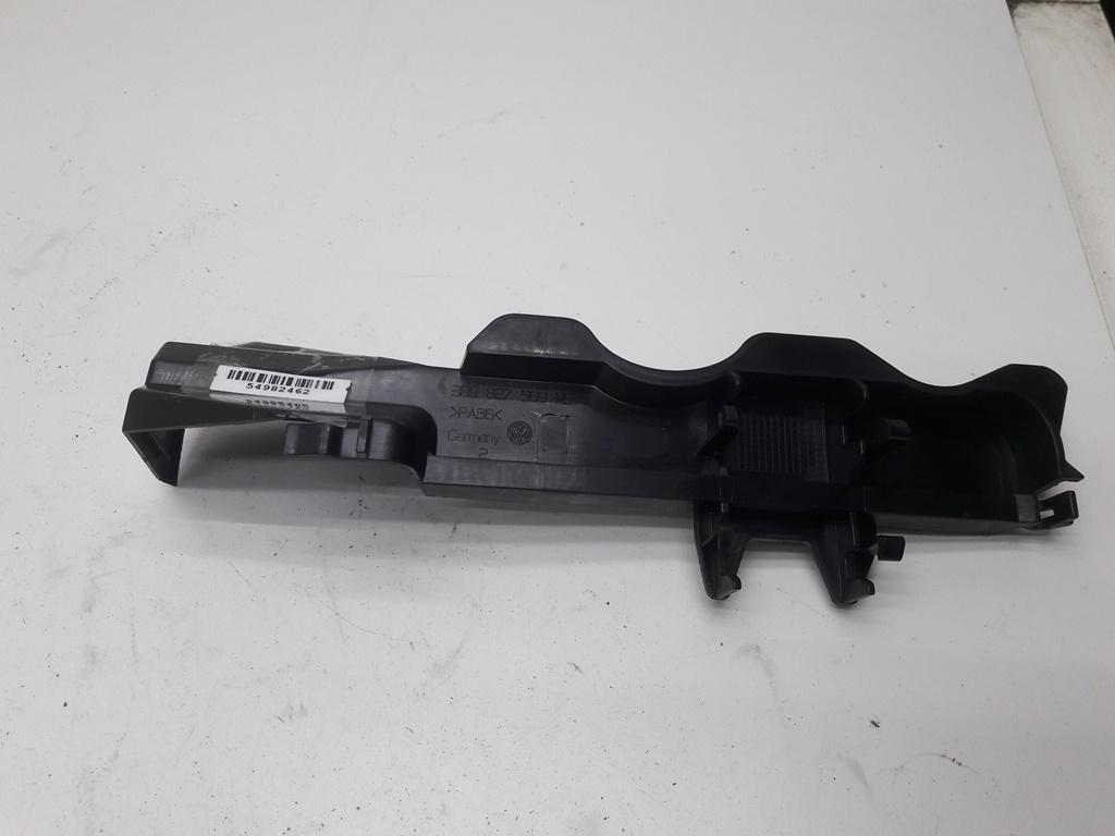 накладка двери (крышки) багажника Volkswagen Passat B5+ (GP) 2001, 1.9 л., дизель, МКПП, чёрный, универсал, 3B9827569
