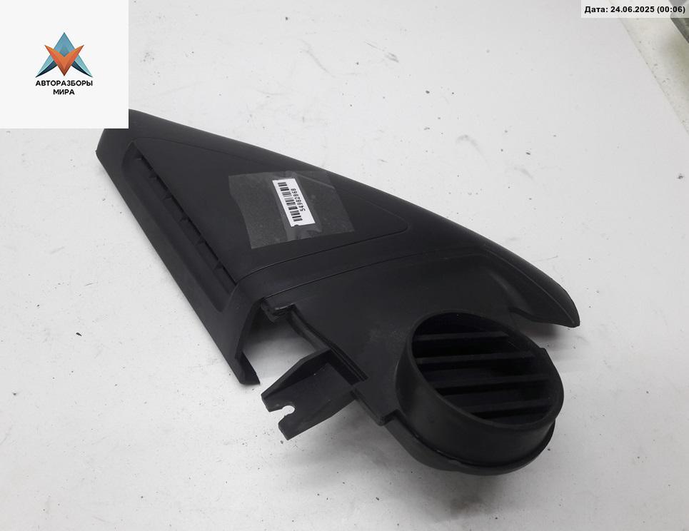 накладка на зеркало Skoda Octavia mk2 (A5 1Z) 2008, 1.9 л., дизель, МКПП, чёрный, хетчбэк 5 дв., 1Z0837973 - фото №1
