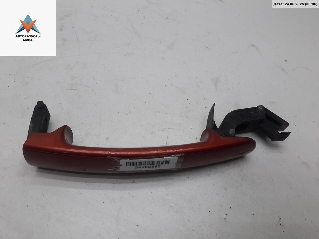 ручка наружная задняя левая Volkswagen Golf 5 поколение 2006, 2.0 л., дизель, АКПП, красный, хетчбэк 5 дв., 3B0837207 - фото №1