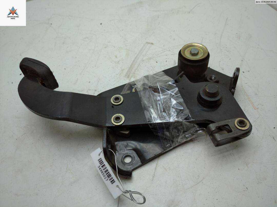 педаль тормоза Mercedes-Benz Vito-1 W638 2003, 2.2 л., дизель, АКПП, белый, микроавтобус - фото №1