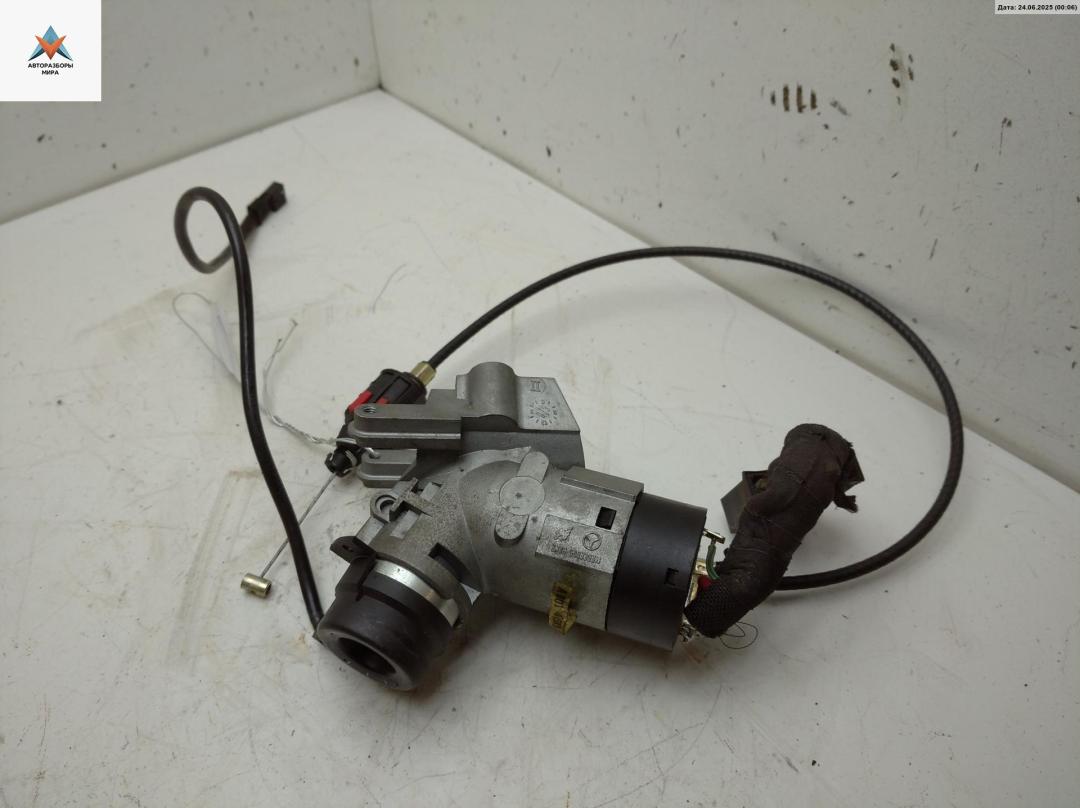 замок зажигания Mercedes-Benz Vito-1 W638 2003, 2.2 л., дизель, АКПП, белый, микроавтобус - фото №1