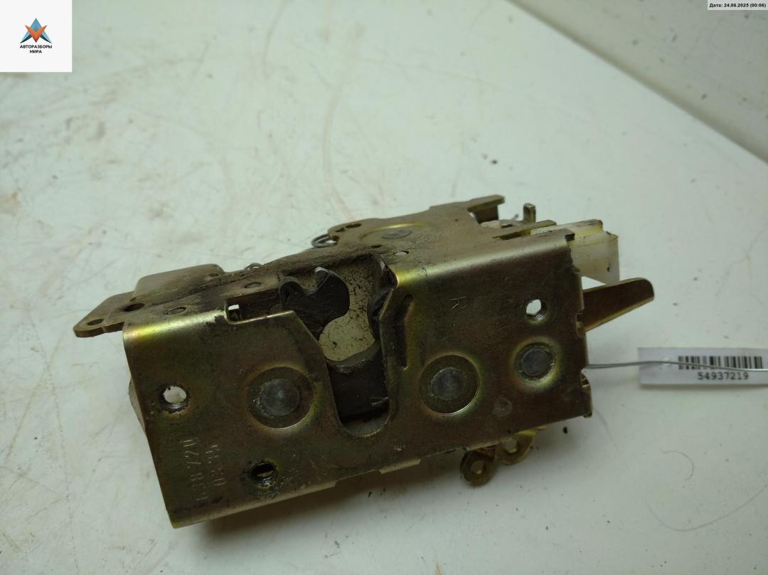 замок двери передней правой Mercedes-Benz Vito-1 W638 2003, 2.2 л., дизель, АКПП, белый, микроавтобус, 6387200335 - фото №1