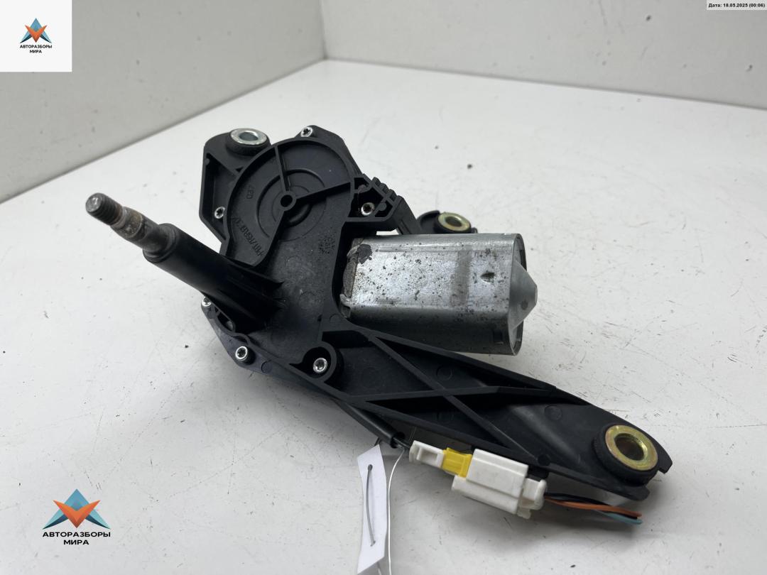 Двигатель стеклоочистителя заднего (моторчик дворников) Nissan Primera P12 2005, 2.0 л., бензин, МКПП, серый, универсал, 28710AU600 - фото №1