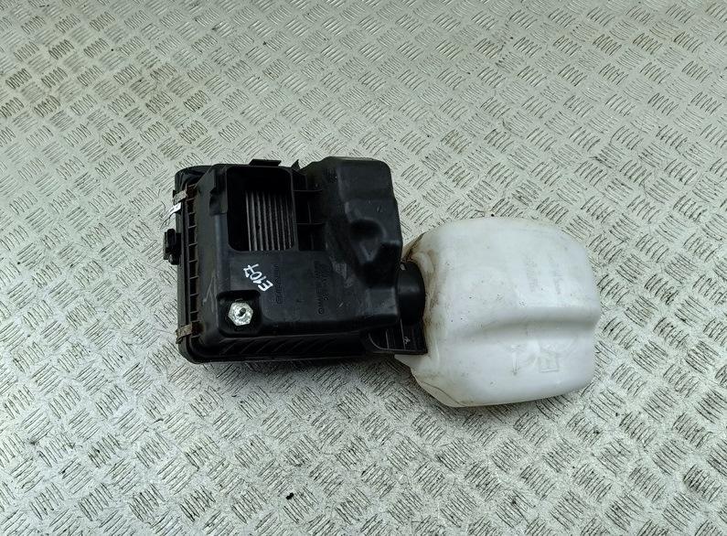 корпус воздушного фильтра Subaru Forester 2010, 2.0 л., дизель, МКПП, чёрный, внедорожник 5 дв.